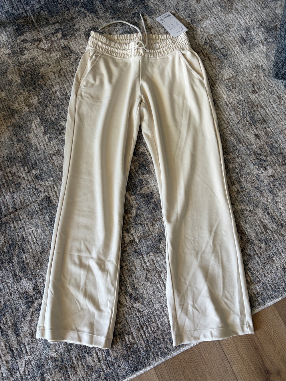 Athleta Seasoft Straight Pant